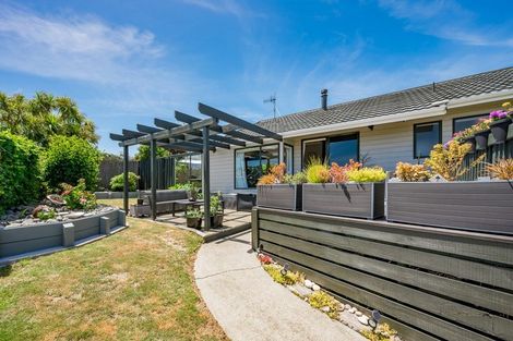 Photo of property in 5 Langdale Avenue, Paraparaumu, 5032