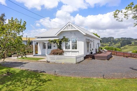 Photo of property in 23 Main Road, Raglan, 3225