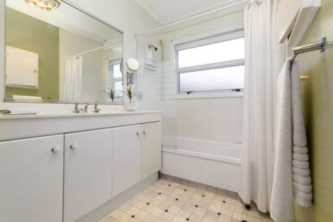 Photo of property in 64 Raroa Terrace, Tawa, Wellington, 5028