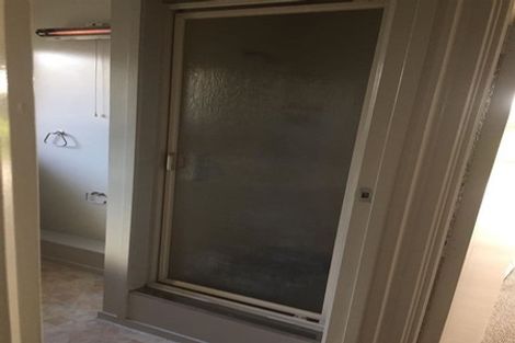 Photo of property in 2/17a Omana Road, Papatoetoe, Auckland, 2025