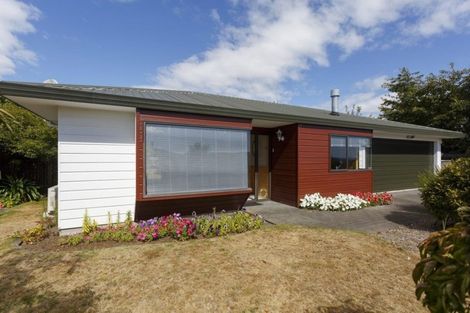 Photo of property in 8 Astelia Way, Waipahihi, Taupo, 3330