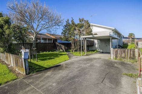 Photo of property in 3/10 Penion Drive, Flat Bush, Auckland, 2023