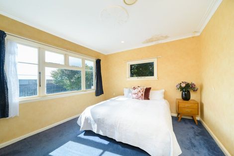 Photo of property in 135 Roberts Line, Kelvin Grove, Palmerston North, 4414