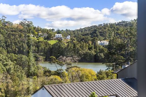 Photo of property in 21 Oscar Road, Greenhithe, Auckland, 0632