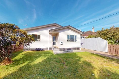 Photo of property in 8 Rugby Street, Levin, 5510