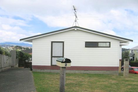 Photo of property in 2 Arahanga Grove, Maupuia, Wellington, 6022