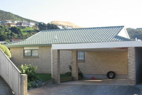 Photo of property in 2a Rudyard Crescent, Johnsonville, Wellington, 6037