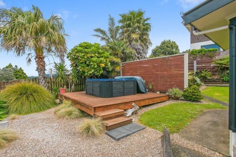 Photo of property in 56 The Crescent, Waihi Beach, 3611