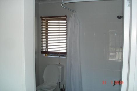 Photo of property in 51 Gandalf Crescent, Paraparaumu, 5032