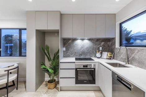 Photo of property in 10c Cranston Street, Torbay, Auckland, 0632