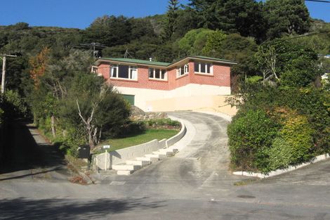 Photo of property in 23 James Grove, Stokes Valley, Lower Hutt, 5019