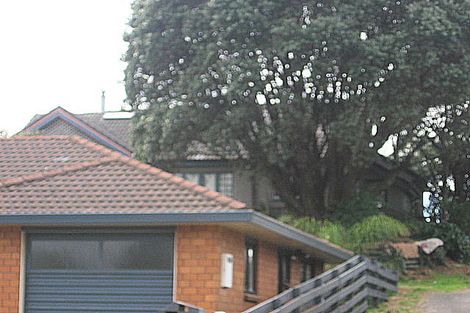 Photo of property in 2/221 Valley Road, Mount Maunganui, 3116