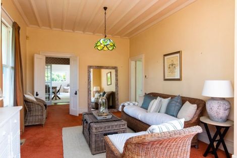 Photo of property in 14 Cameron Road, Bluff Hill, Napier, 4110