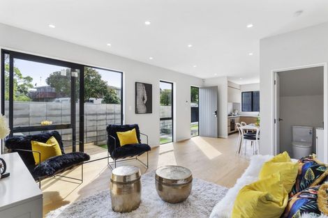 Photo of property in 44b Blakeborough Drive, Forrest Hill, Auckland, 0620