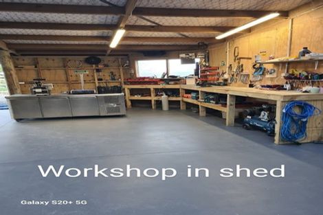 Photo of property in 17 Brewster Road, Pukekawa, Tuakau, 2696