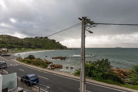 Photo of property in 489 Karaka Bay Road, Karaka Bays, Wellington, 6022
