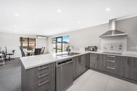 Photo of property in 7 Oolong Court, Huntington, Hamilton, 3210