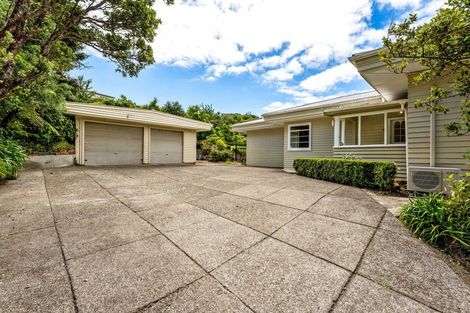 Photo of property in 111 Miromiro Road, Normandale, Lower Hutt, 5010