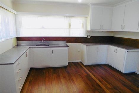 Photo of property in 19 Scott Street, Moturoa, New Plymouth, 4310