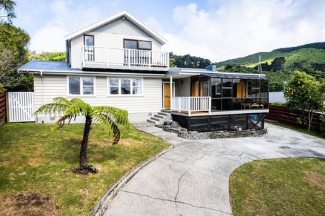 Photo of property in 3 Bermer Road, Belmont, Lower Hutt, 5010