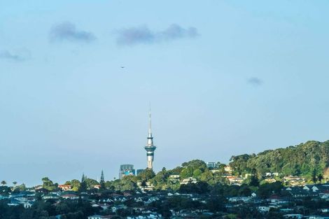 Photo of property in 8b Mason Street, New Lynn, Auckland, 0600