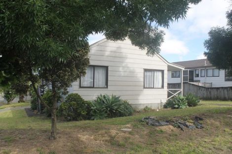 Photo of property in 49 Everglade Drive, Goodwood Heights, Auckland, 2105