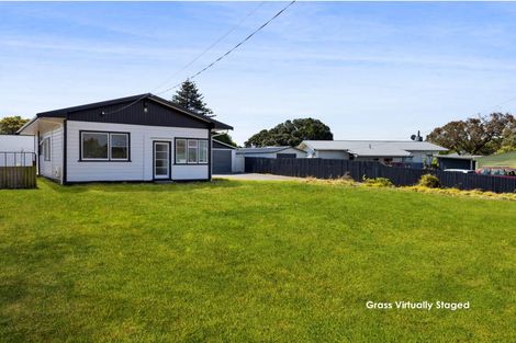 Photo of property in 35 Gladstone Street, Hawera, 4610