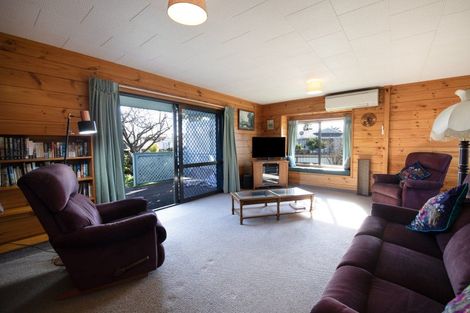 Photo of property in 5 Ted Harpur Place, Onekawa, Napier, 4110