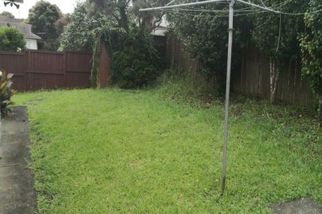 Photo of property in 2/12 Meadway, Sunnyhills, Auckland, 2010