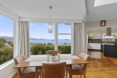 Photo of property in 115 Dowse Drive, Maungaraki, Lower Hutt, 5010