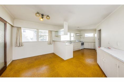 Photo of property in 23a Ruawai Road, Mount Wellington, Auckland, 1060