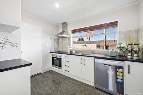 Photo of property in 1/19 Fortunes Road, Half Moon Bay, Auckland, 2012