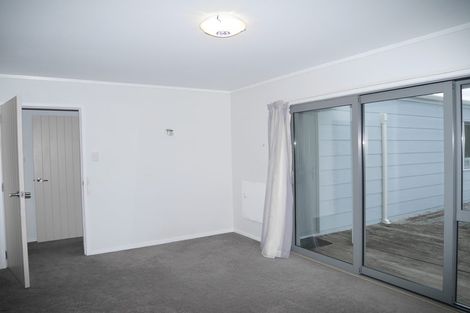Photo of property in 11 Hicks Crescent, Waikanae Beach, Waikanae, 5036