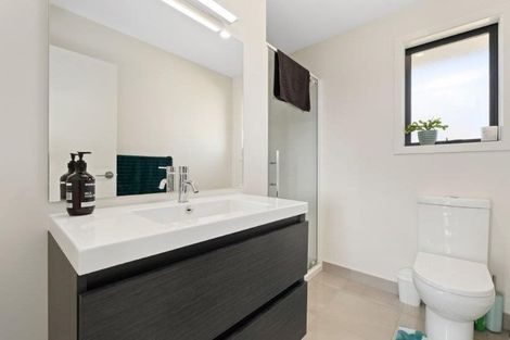 Photo of property in 14 Hebbard Court, Albert Town, Wanaka, 9305