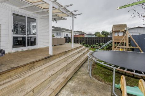 Photo of property in 51 Power Street, Levin, 5510