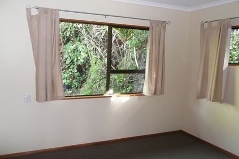 Photo of property in 31b Bush Road, Waiatarua, Auckland, 0604