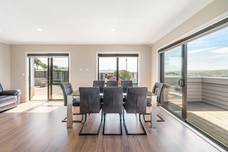 Photo of property in 51 Endeavour Drive, Whitby, Porirua, 5024