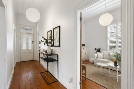 Photo of property in 12 Wynyard Road, Mount Eden, Auckland, 1024