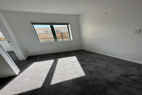 Photo of property in 7a Clematis Avenue, Murrays Bay, Auckland, 0630