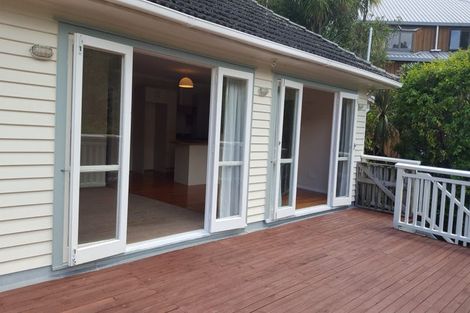 Photo of property in 5 Fawcett Road, Laingholm, Auckland, 0604