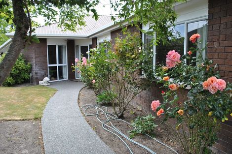 Photo of property in 32 Kedleston Drive, Avonhead, Christchurch, 8042