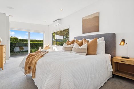 Photo of property in 6 Woolshed Lane, Pukekohe, 2120