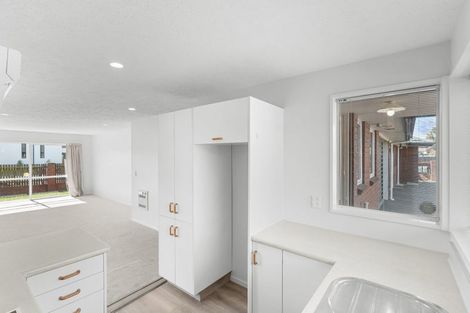 Photo of property in 2/23 Division Street, Riccarton, Christchurch, 8041