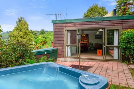 Photo of property in 50 Okareka Loop Road, Lake Okareka, Rotorua, 3076