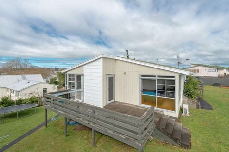 Photo of property in 46 Morrow Avenue, St Andrews, Hamilton, 3200