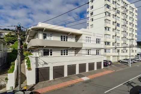 Photo of property in Ionian Flats, 123-125 Brougham Street, Mount Victoria, Wellington, 6011