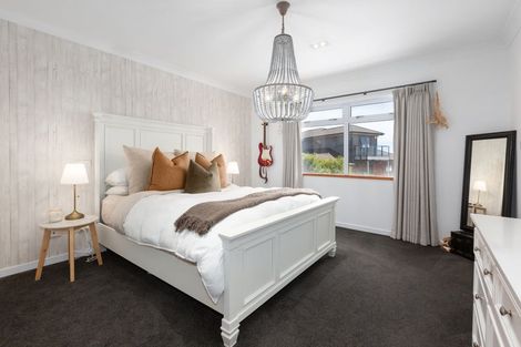 Photo of property in 22 Kahurangi Heights, Aotea, Porirua, 5024