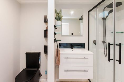 Photo of property in 14 Seaton Court, Hokowhitu, Palmerston North, 4410