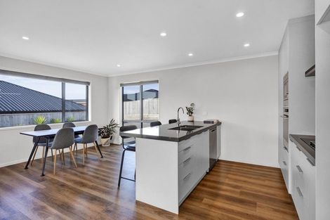 Photo of property in 7 Rua Place, Bell Block, New Plymouth, 4312