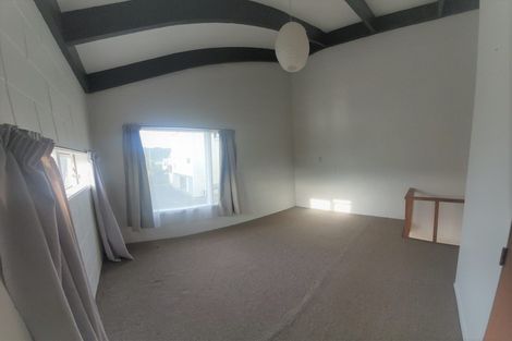 Photo of property in 129 Constable Street, Newtown, Wellington, 6021